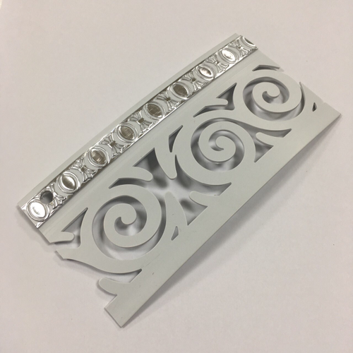 Карнизная планка «Перфорация Завиток» | Белый/серебро