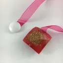 Красный